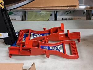 lot 676 image: Lot of (2) Lift Lender Universal Multi-Purpose Lifting Tool