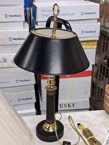 lot 648 image: 23 Table Lamp with Shade
