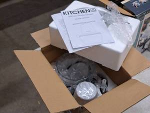 lot 740 image: Kitchen HQ 34-oz Glass Bowl Chopper LB7002A