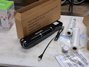 lot 743 image: Power XL Duo Nutrisealer 10.25 Sealer Machine (Black)