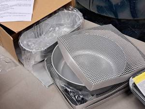 lot 746 image: Chefologist Ultimate Air Fryer Oven Nonstick Bake Set 9-piece