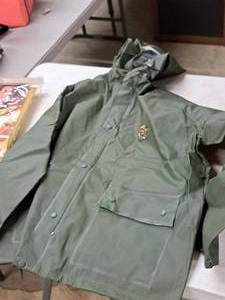 lot 776 image: Stearns Size X-Large Rain Jacket