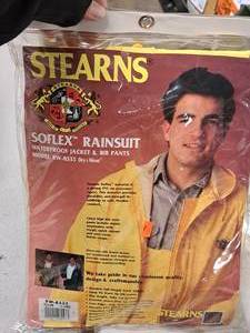 lot 777 image: Stearns Soflex Size X-Large Rainsuit (in original packaging)
