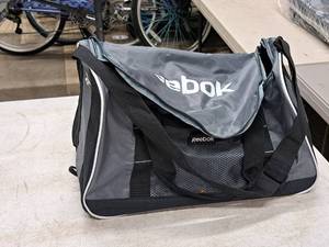 lot 783 image: Reebok Dufflebag