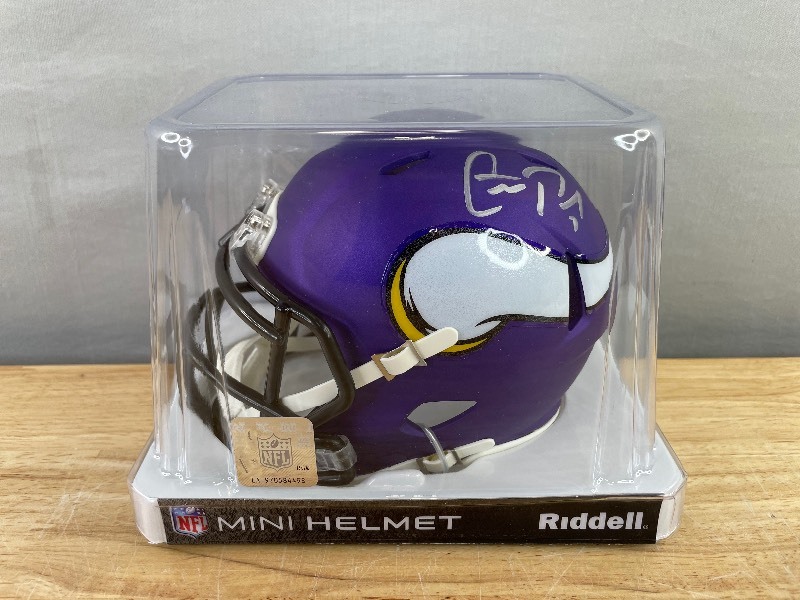 lot 24C image: Percy Harvin and Christian Ponder Autographed Minnesota Vikings NFL Football Mini Helmet Y