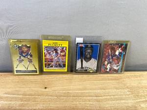 lot 81D image: Collection of 4 Kirby Puckett Baseball Cards J