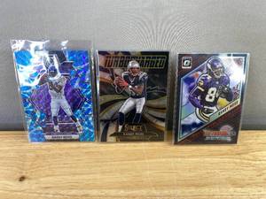 lot 268 image: Set of 3 Randy Moss Collectible Football Cards J