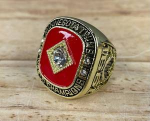 lot 5 image: New Kirby Puckett Minnesota Twins 1991 World Series Championship MLB Baseball Replica Ring N