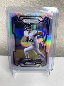 lot 340 image: 2024 Panini Prizm Draft Picks Silver Prizm Jordan Love Packers Football Card M