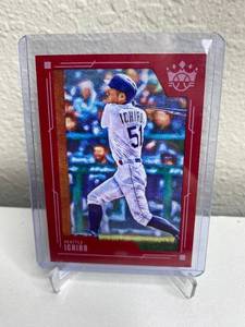 lot 350 image: Ichiro Suzuki 2022 Diamond Kings Red Border Baseball Trading Card No. 136 M