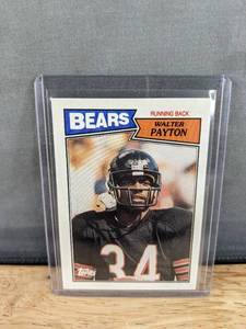 lot 69D image: Walter Payton 1987 Topps Bears Trading Card #46 T
