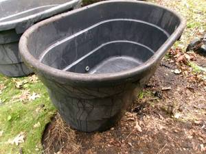 lot 7 image: 150 Gallon Water Tank
