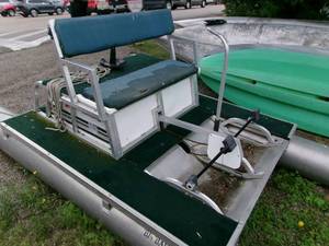 lot 15 image: 2007 Paddle King Paddle Pontoon