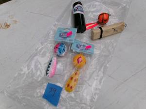 lot 39 image: Northern Crack Spearing Teasers WDecoy Spinner (NOS)