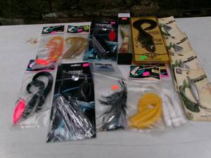lot 71 image: 14 Muskie Fishing Lures (NOS)