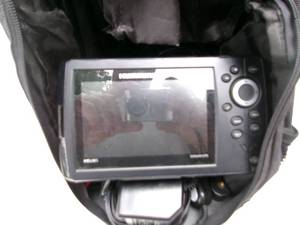 lot 76 image: Humming Bird Helix 5 Fish Locator WPortable Transducer (Condition Unknown)