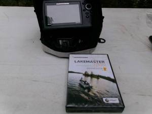 lot 75 image: Humming Bird Helix 5 Fish Locator (Condition Unknown)