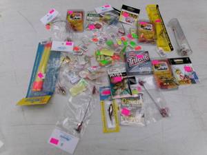 lot 86 image: Misc Fishing Lures, Hooks, Spinners, Teardrops & More (NOS)