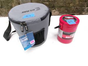 lot 89 image: Clam & Strikemaster Bait Buckets (NOS)