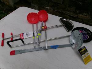 lot 106 image: 8- Ice Skimmers (NOS)