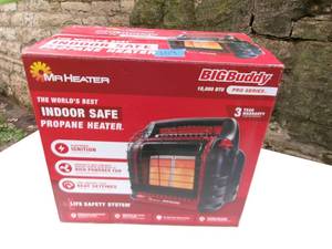 lot 109 image: 18,000 BTU Buddy Heater (NOS)