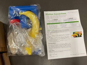 lot 24 image: Kitchen Concoctions Science Kit by Be Amazing Toys