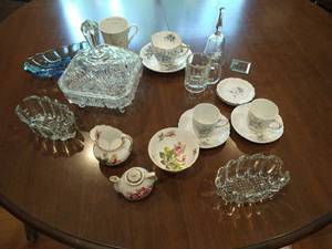lot 17 image: Lot of Tea Cups, Fancy Dishes, Precious Moments Cup, Etc