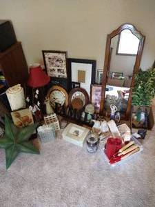 lot 21 image: Large Decor Lot Art, Clocks, Mirror, Rugs, Candles, Cookie Jar, Etc