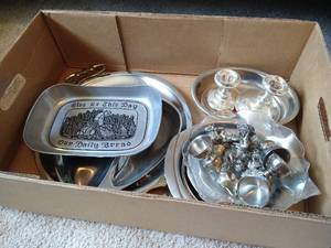 lot 32 image: Silverplate Platters, Candlesticks, Bowls & Pewter Angels