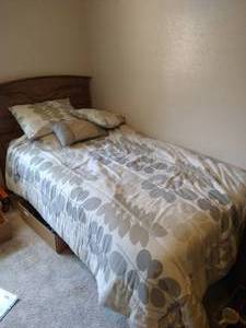 lot 34 image: Twin Bed Frame w Headboard & Contents