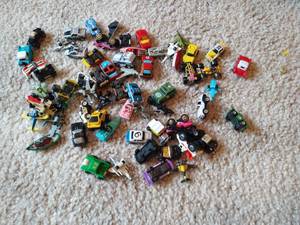 lot 48 image: Over 60 Micro Machines