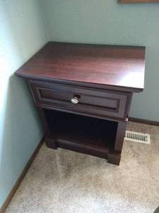 lot 59 image: Espresso Night Stand