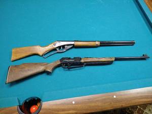 lot 86 image: Two BB Guns- Daisy Red Ryder & Daisy Power Line