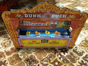 lot 98 image: Donk the Duck Game w Sounds, No Movement
