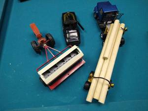 lot 99 image: Three Metal Vehicles