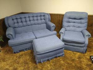 lot 107 image: Blue Upholstered Love Seat, Ottoman & Recliner