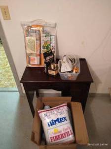 lot 125 image: Craft Lot- Glue Gun, Scissors, Cutting Tools, Iron, Yarn