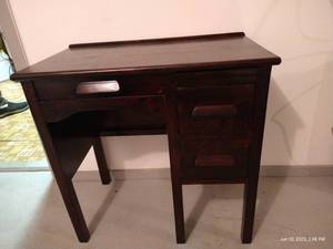 lot 126 image: Small Vintage Desk
