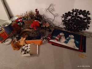 lot 159 image: Large Decor Lot- Tree, Lamp, Rugs, Wall Decor, Jars, Shelf, Holiday, Etc