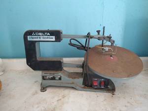 lot 176 image: Delta Two Speed 6 Scroll Saw