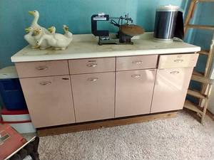 lot 181 image: Metal Cabinet