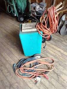 lot 210 image: Record-a-Charger, Jumper Cables & Extension Cords