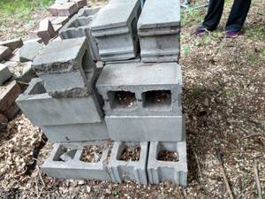 lot 231 image: Pile of Cinder Blocks