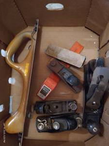 lot 320 image: Box of Planers
