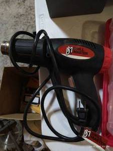 lot 326 image: Drill Master Heat Gun