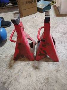 lot 349 image: 6 Ton Jack Stands