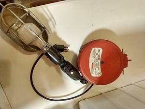 lot 376 image: Craftsman 20ft Reel Light