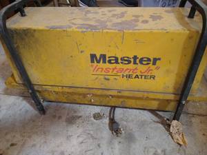 lot 384 image: Master Instant Jr Heater