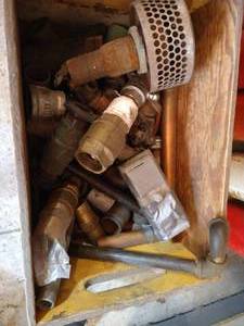 lot 415 image: Box of Heavy Metal Fittings