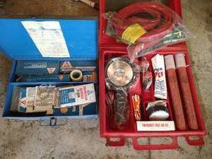 lot 422 image: Car Emergency Kit & First Aid Kit